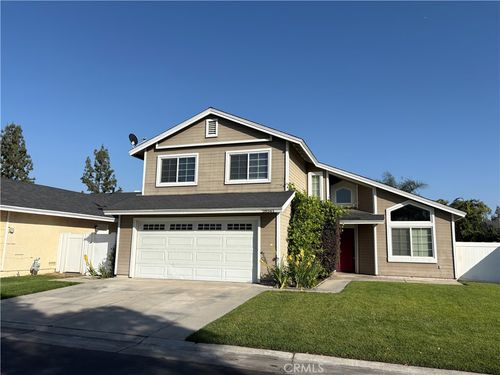 28561 Foxboro Ln, Highland, CA, 92346 | Card Image