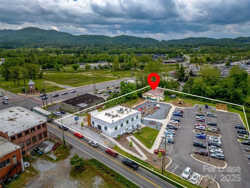 31 Fanning Bridge Rd, Fletcher, NC, 28732-9201 | Card Image