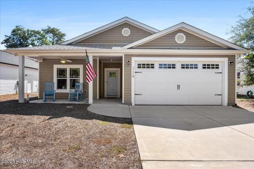 116 Ne 35th St, Oak Island, NC, 28465-5725 | Card Image