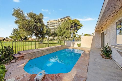 3159 Bel Air Dr, Las Vegas, NV, 89109-1590 | Card Image