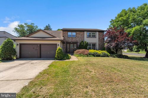 1 Chateau Dr, CHERRY HILL, NJ, 08003-3019 | Card Image