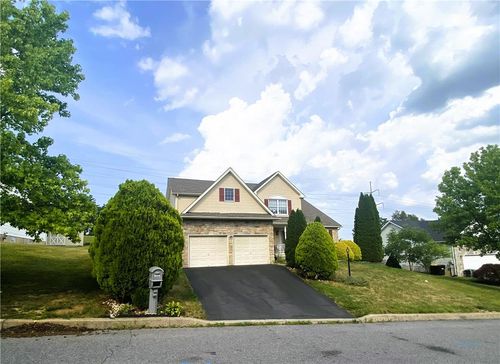 3104 Peacock Dr, Bethlehem, PA, 18020-7691 | Card Image