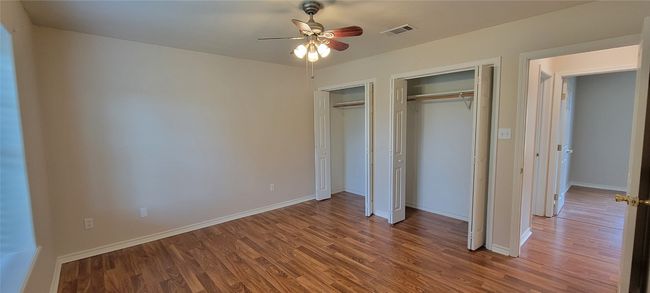 195 Cardinal Dr, House other with 3 bedrooms, 2 bathrooms and 6 parking in Paige TX | Image 12