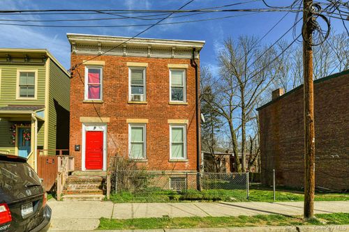 160 N Miller St, Newburgh, NY, 12550-4507 | Card Image
