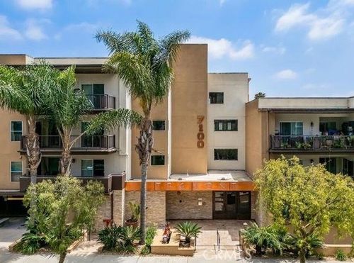 7100 Alvern St, Los Angeles, CA, 90045-3813 | Card Image