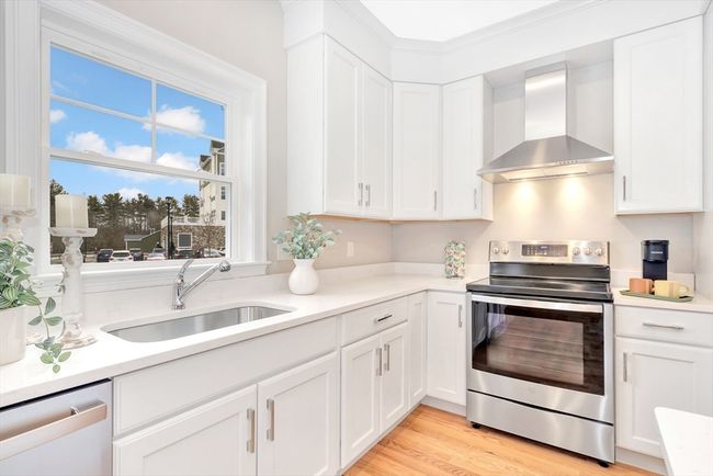 29 - 29 Willow Pond Cir, Condo with 2 bedrooms, 3 bathrooms and 2 parking in Medway MA | Image 14