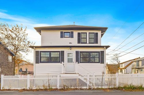 3 Clinton Rd, Revere, MA, 02151-4815 | Card Image