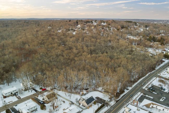 115 S Broad St, House other with 4 bedrooms, 2 bathrooms and null parking in Pawcatuck CT | Image 13