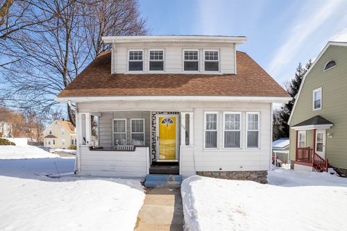 110 Beverly Rd, Worcester, MA, 01605-1404 | Card Image