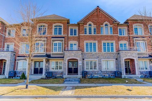 61 Memon Pl, Markham, ON, L6E0S1 | Card Image