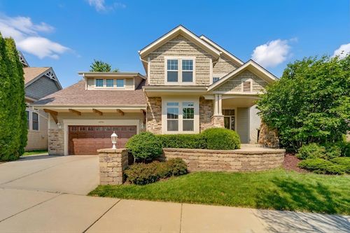 4226 W Willow Way, Milwaukee, WI, 53221-5766 | Card Image