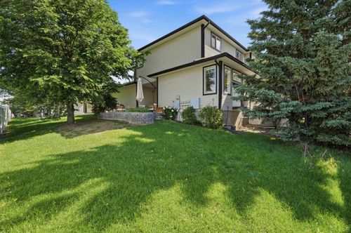 18-15 Silver Springs Way Nw, Airdrie, AB, T4B2W1 | Card Image