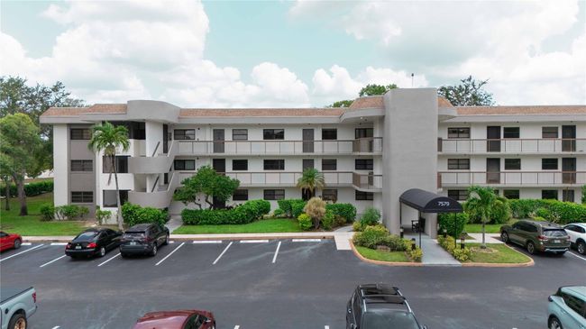 APT-205 - 7579 Nw 79 Th Ave, Condo with 2 bedrooms, 2 bathrooms and null parking in Tamarac FL | Image 28