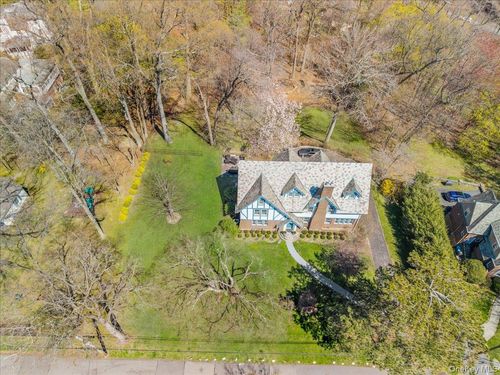 107 Crawford Ter, New Rochelle, NY, 10804-4225 | Card Image