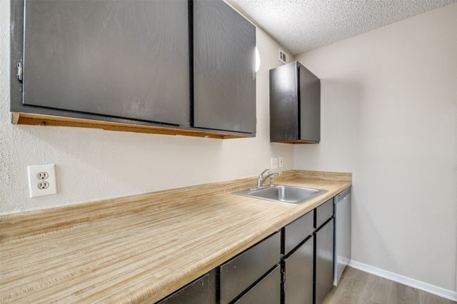 APT-4 - 304 College St, Home with 2 bedrooms, 1 bathrooms and null parking in Arlington TX | Image 6