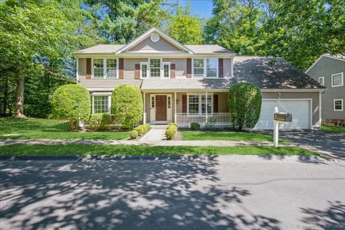 4-4 Twin Ledge Rd, Norwalk, CT, 06854-1127 | Card Image