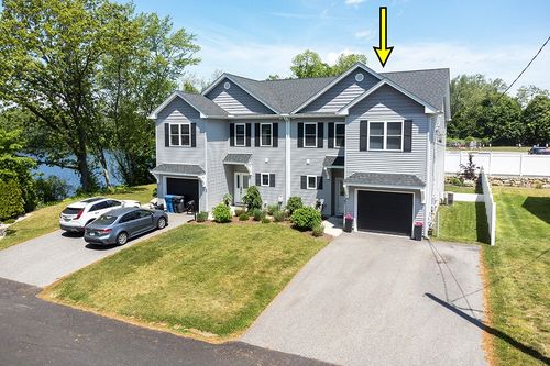 81 Batcheller Ave, Cranston, RI, 02920-5161 | Card Image