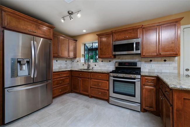 24046 Spring Briar Ln, House other with 4 bedrooms, 3 bathrooms and 2 parking in Spring TX | Image 9