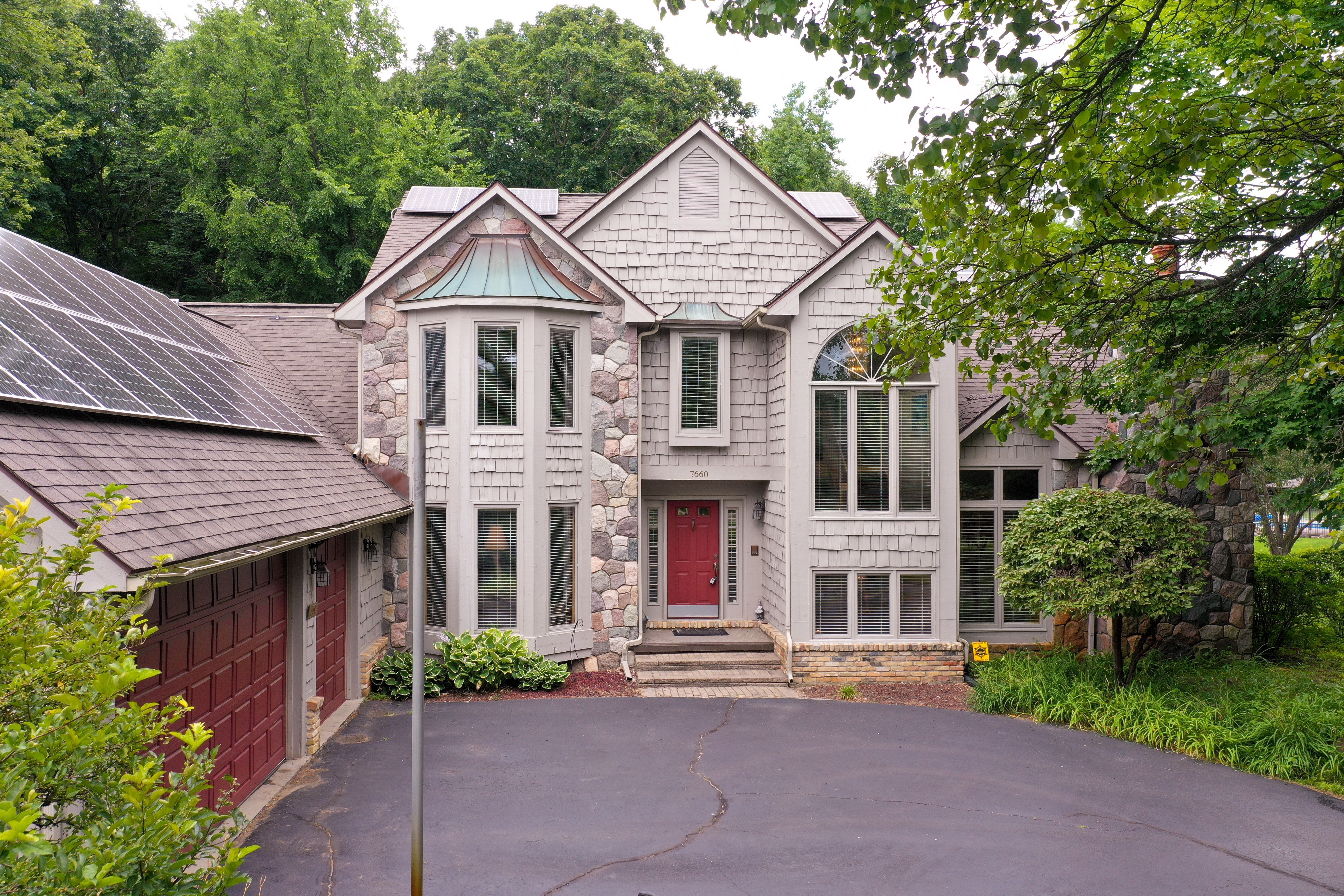 Deerhill Dr, Clarkston, MI 48346