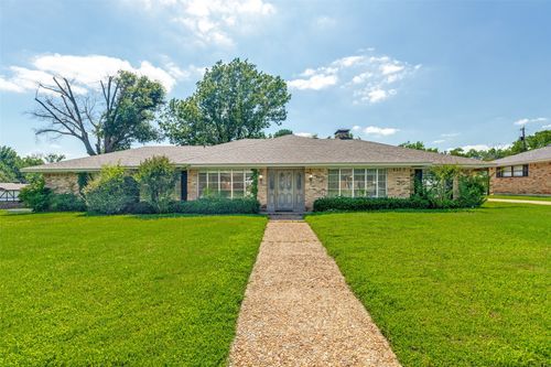 2500 Brookhaven Dr, Denison, TX, 75020-4009 | Card Image