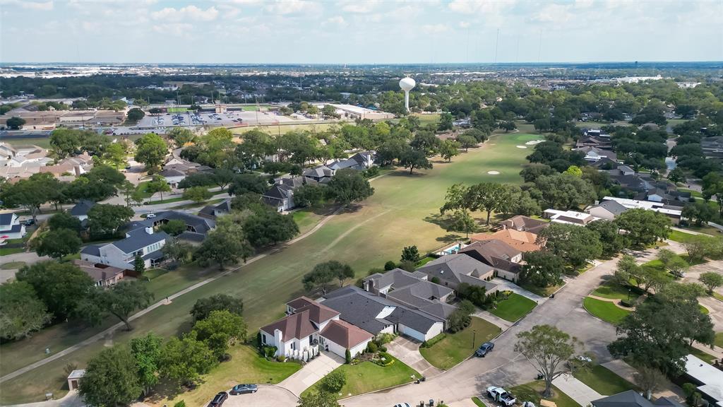 Bendwood Dr, Sugar Land, TX 77478