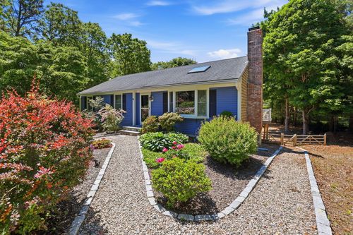 19 Ivest Cir, East Falmouth, MA, 02536-3921 | Card Image
