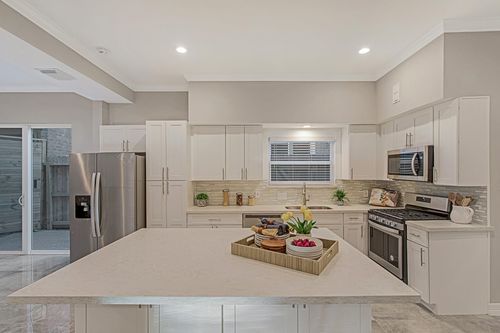 15070 Kimberley Ct, Houston, TX, 77079-5125 | Card Image