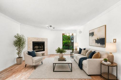 104-2181 Panorama Dr, North Vancouver, BC, V7G1V3 | Card Image