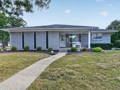 15500 Sherwood Lane, Fraser, MI, 48026 | Card Image