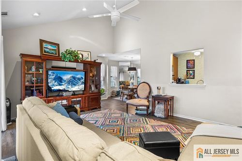 1511-1511 Pebble Pl, Parlin, NJ, 08859-2415 | Card Image