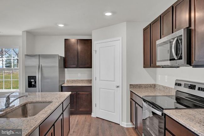 110 Hemphill St, House other with 4 bedrooms, 2 bathrooms and null parking in STEPHENS CITY VA | Image 6