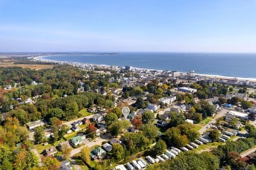 34 School Street, Old Orchard Beach, ME, 04064 | Card Image