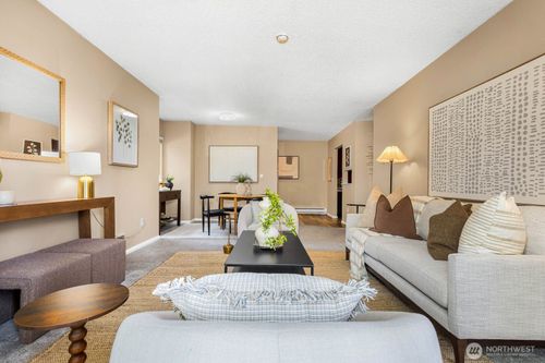 apt-h203-4823 180th St Sw, Lynnwood, WA, 98037-3646 | Card Image