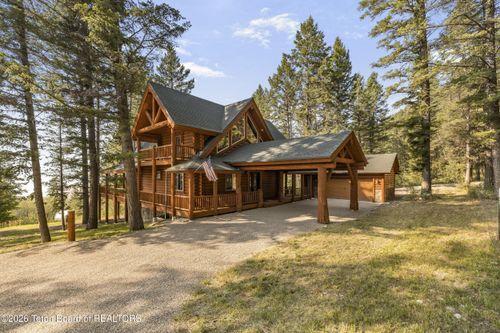671 Spruce Dr, Star Valley Ranch, WY, 83127-5179 | Card Image