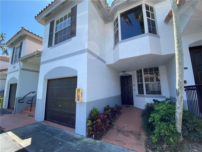 APT-1711 - 735 Sw 148 Th Ave, Condo with 2 bedrooms, 1 bathrooms and null parking in Davie FL | Image 37