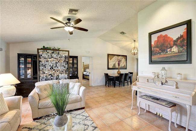 25 Sunset Dr, House other with 3 bedrooms, 2 bathrooms and null parking in Sebastian FL | Image 7