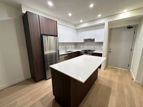 a302-7980 206a St, Langley, BC, V2Y3Z8 | Card Image