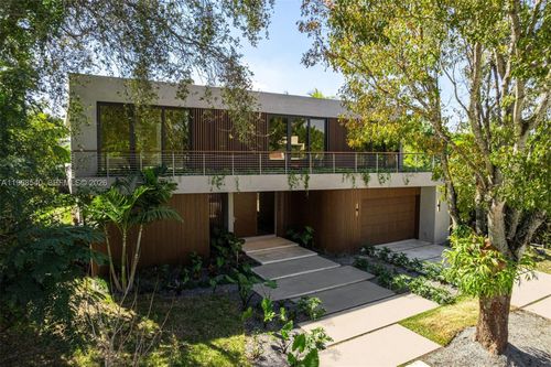 6450 82nd St, Miami, FL, 33143-7912 | Card Image