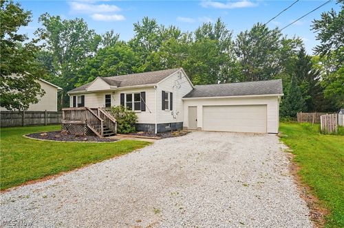 4819 Smith Rd, Ravenna, OH, 44266-9305 | Card Image