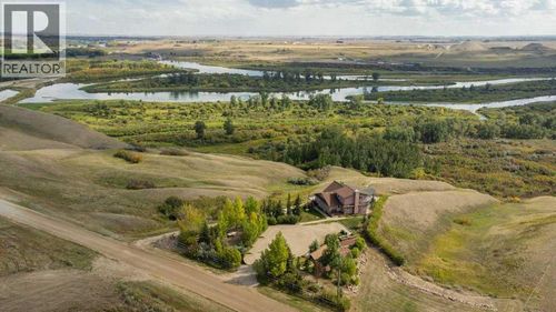 255075 Township Road 215a, Rural Wheatland County, AB, T0J0M0 | Card Image