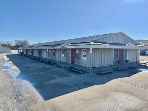 598 Se County Road Dd, Warrensburg, MO, 64093-8371 | Card Image