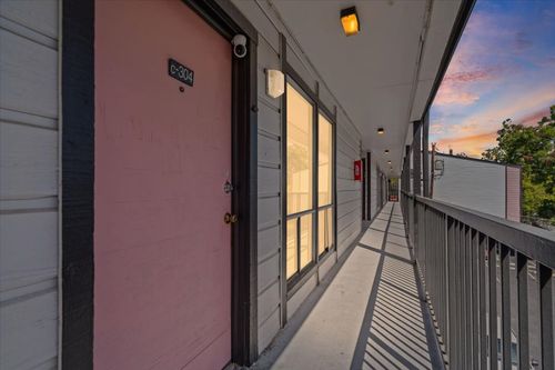 c304-2808 Whitis Ave, Austin, TX, 78705-4130 | Card Image