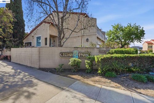 37725 Cedar Blvd, Newark, CA, 94560-4469 | Card Image