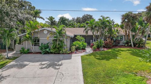 1884 Southpointe Dr, SARASOTA, FL, 34231-5338 | Card Image