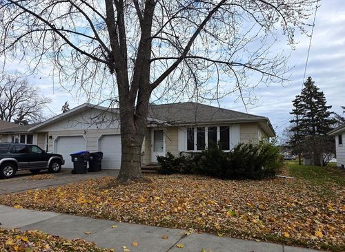 1254 Meadow Lane, NEENAH, WI, 54956 | Card Image