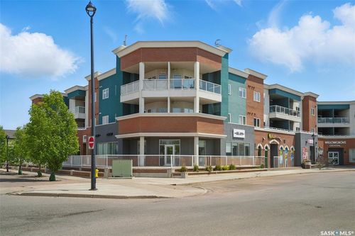 305-412 Willowgrove Sq, Saskatoon, SK, S7W0T2 | Card Image
