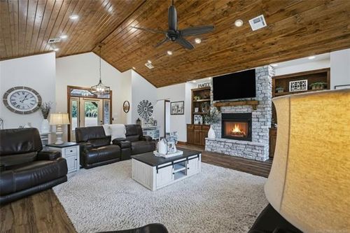 3597 S Half Bank Rd, Atoka, OK, 74525-3665 | Card Image