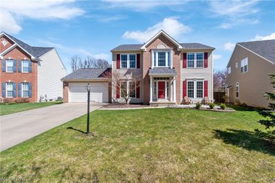 112 Stonesthrow Drive, House other with 4 bedrooms, 2 bathrooms and null parking in Berea OH | Image 1