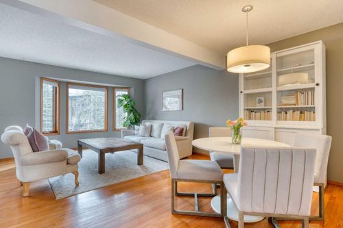 5 Patina Pt Sw, Calgary, AB, T3H3J7 | Card Image