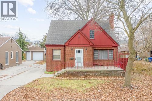3055 Alexander Ave, Windsor, ON, N9C1G6 | Card Image